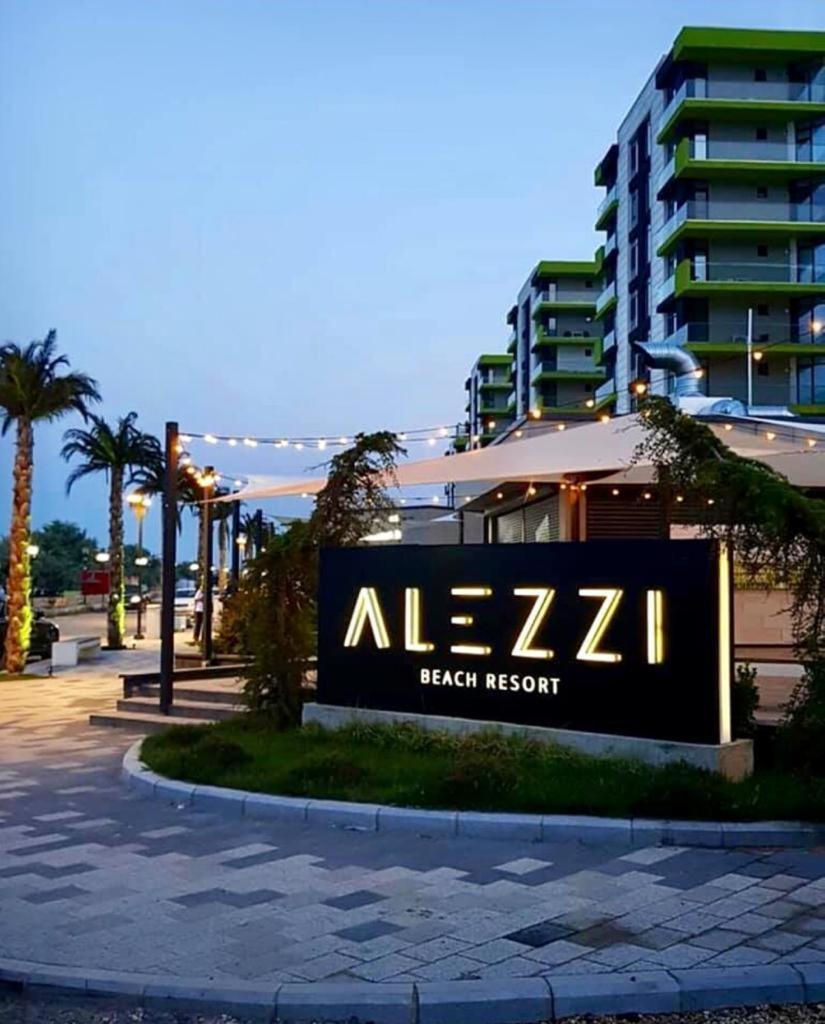 Alezzi Beach Resort Nautica Năvodari Exteriör bild
