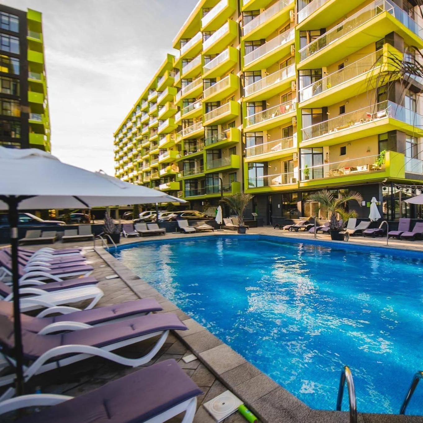 Alezzi Beach Resort Nautica Năvodari Exteriör bild